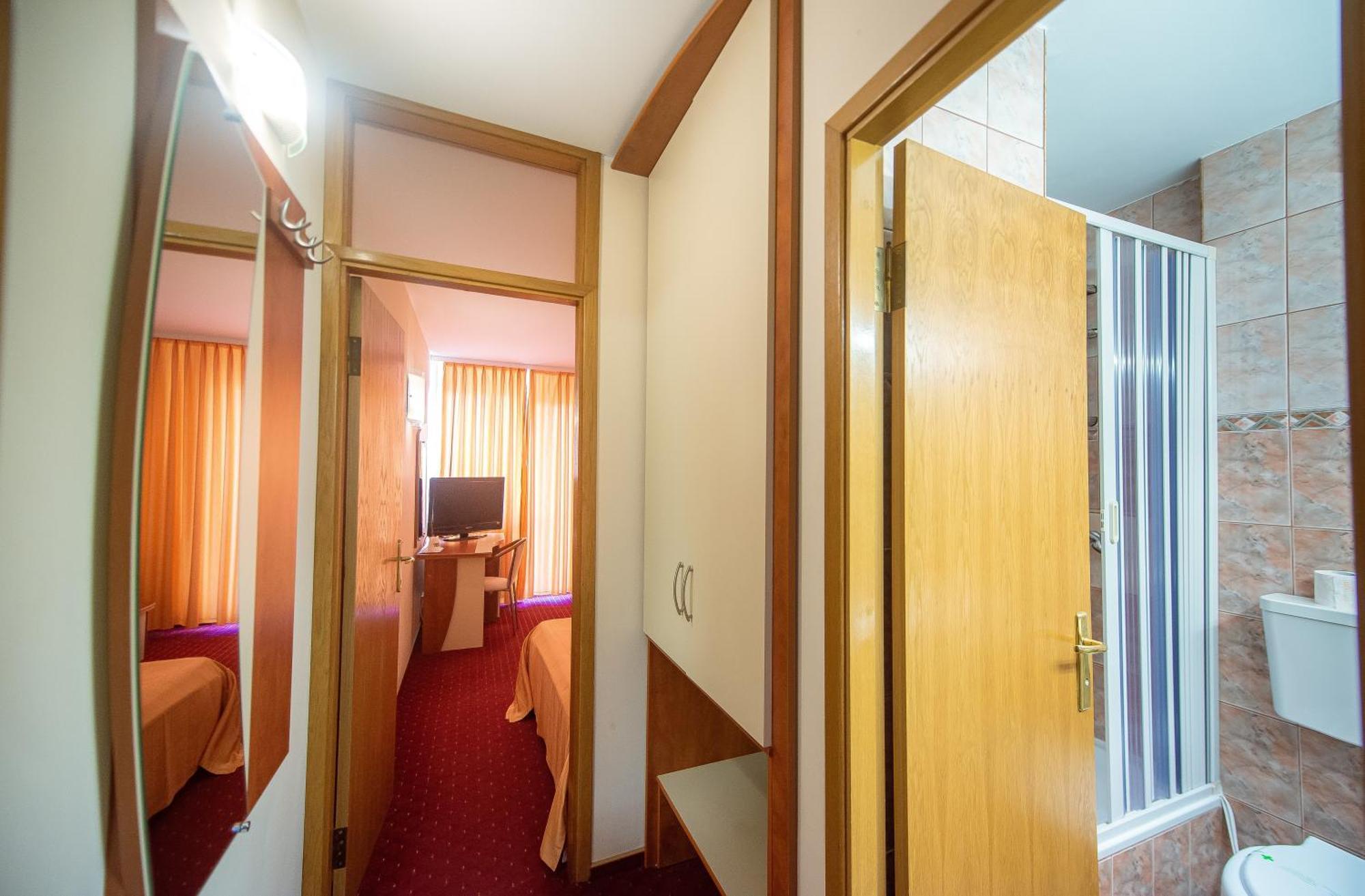 Hotel Doina Нептун Екстер'єр фото